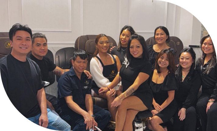 NailVibe Cool Springs team member