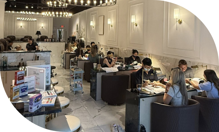 NailVibe Cool Springs team member